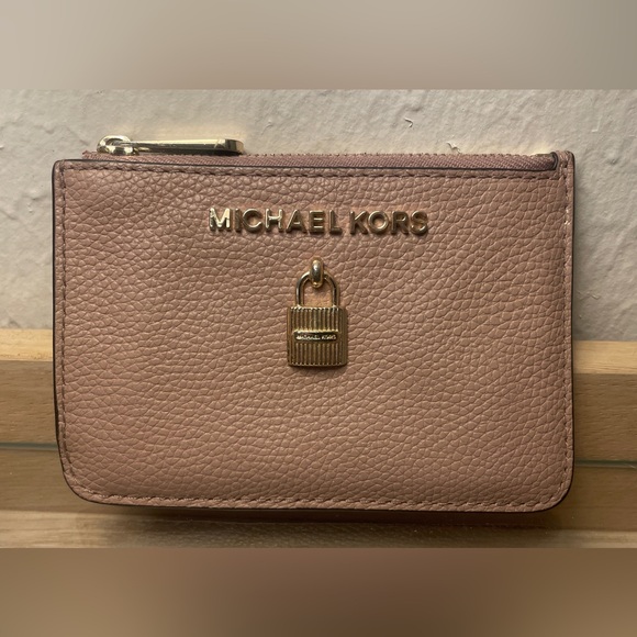 Michael Kors Wallet - Picture 4 of 9